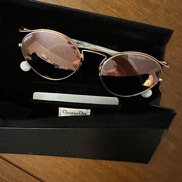 Christian Dior Origins 1 Sunglasses-Rose Gold Frame | Rose Gold Mirrored Lenses - Picture 3 of 8